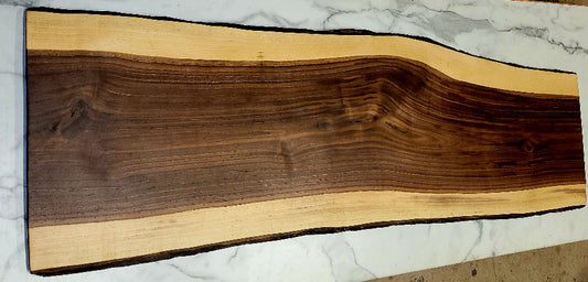 Dark center with light border, large, with black bark